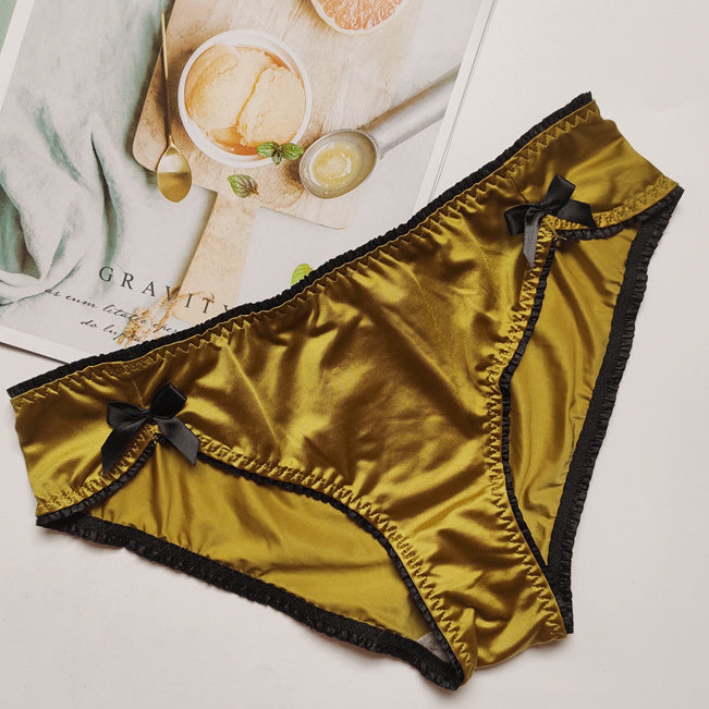 Women's Wooden Ear Triangle Low Waist Bow Cute Panties